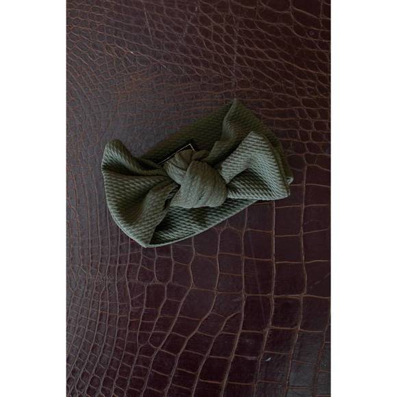 NEW LUCKY & BLESSED big bow baby headband in olive - Picture 2 of 2
